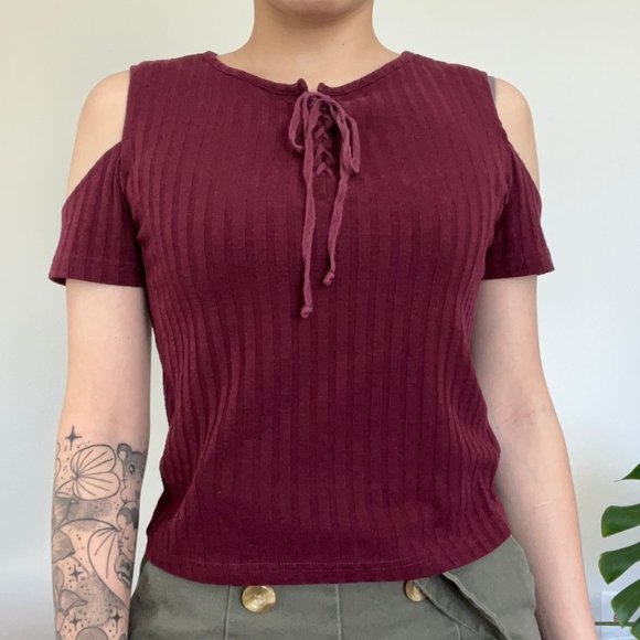 Ribbed Shoulder Cut-Out Shirt - Picture 1 of 2